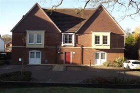 2 bedroom Flat to re...